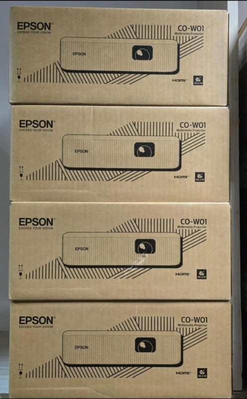 EPSON W01 projector